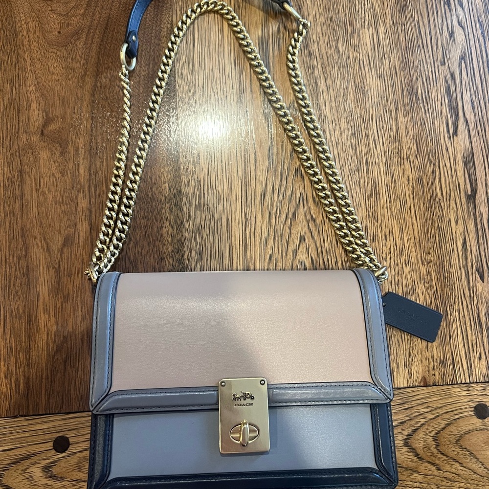Coach Women's Tan and Black Crossbody Bag